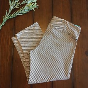 American Eagle Capris Leggings